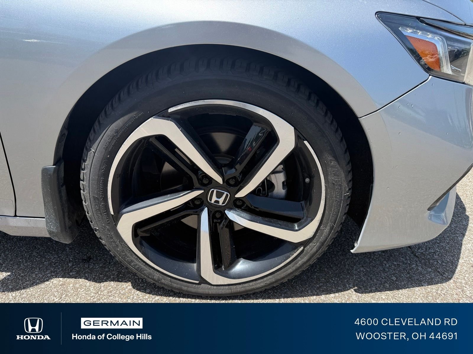 Certified Used 2022 Lunar Silver Metallic Honda Sport image 5