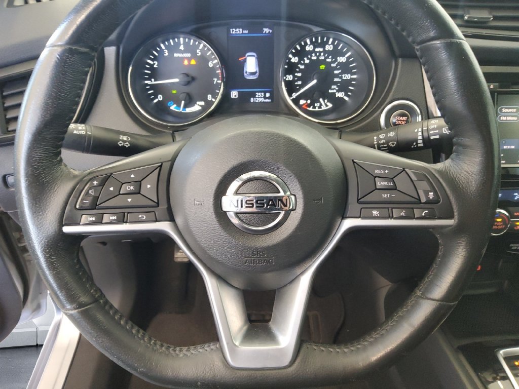Used 2018 Silver Nissan Hybrid SV image 9