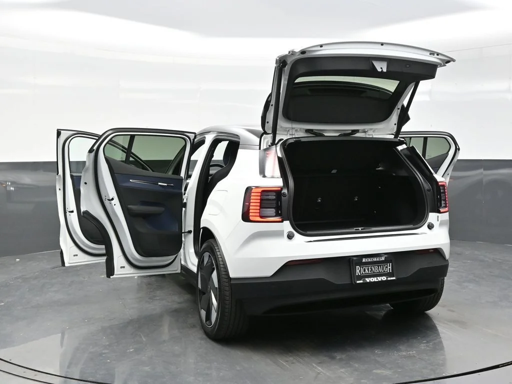 New 2026 Crystal White Volvo Twin Motor Performance Plus image 39