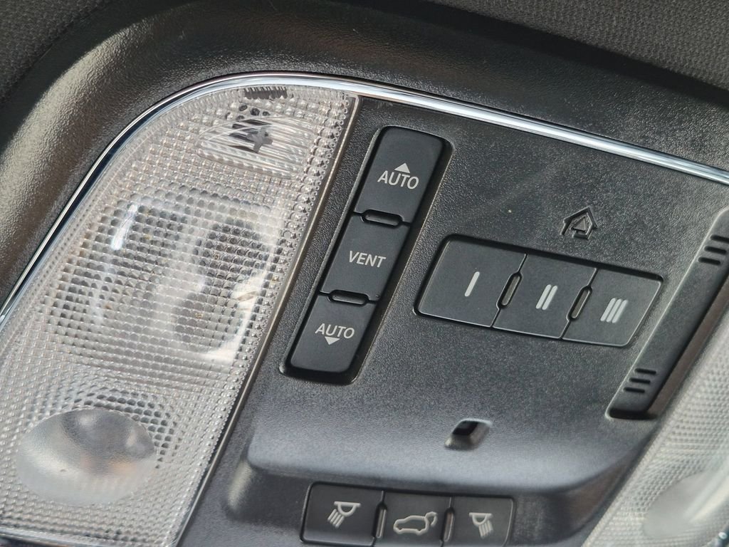 Used 2019 Black Jeep Limited image 22