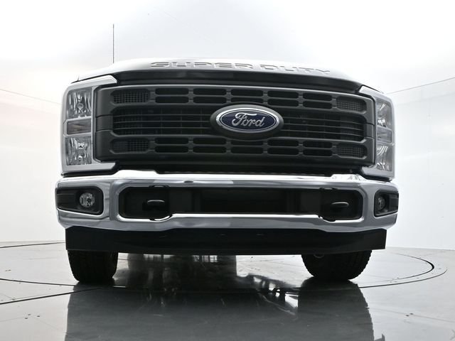 Used 2026 Black Ford XL image 27