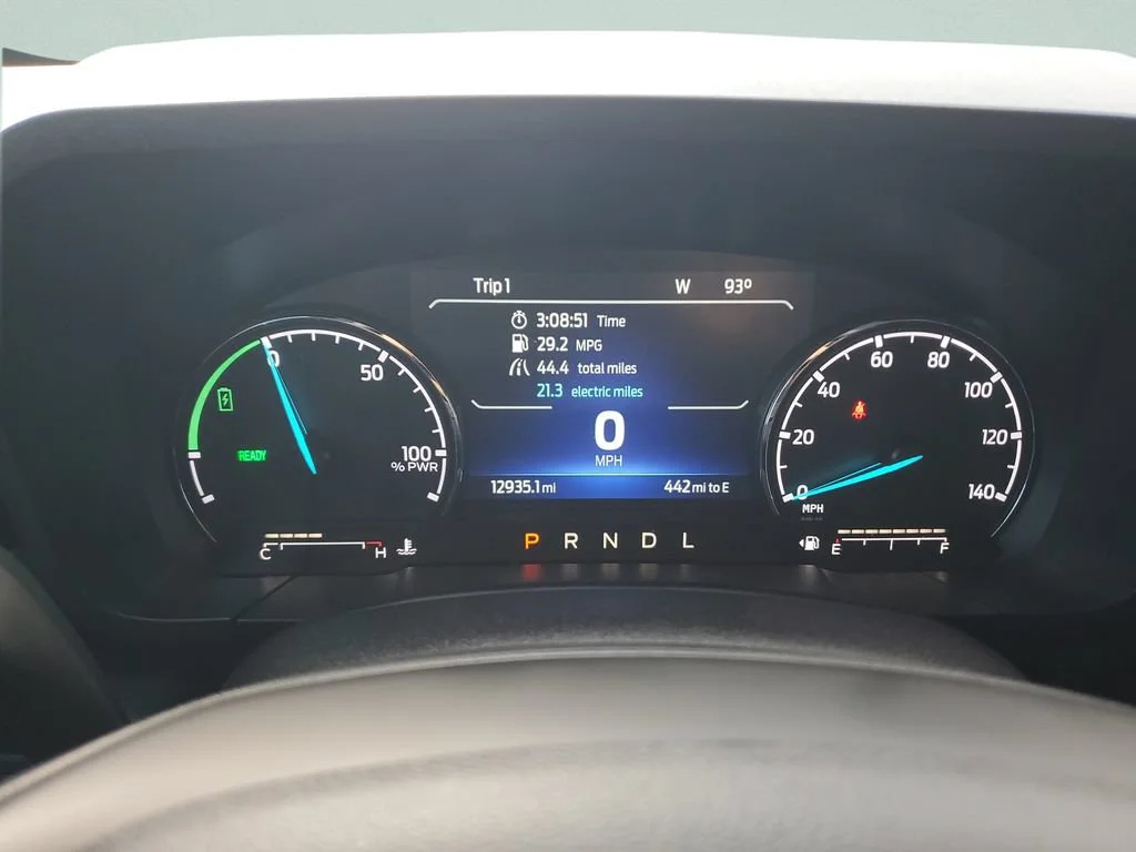 Used 2024 White Ford Lariat image 22