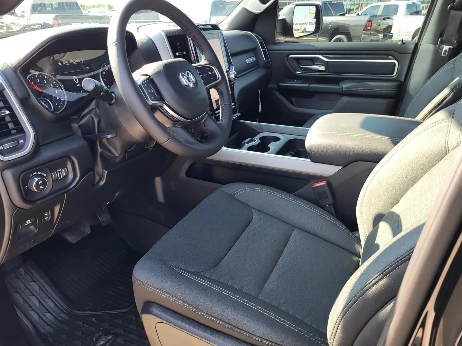 New 2026 Diamond Black Crystal Pearl-Coat Exterior Paint RAM Lone Star image 14