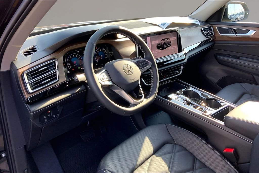 New 2026 Deep Black Pearl Volkswagen 2.0T SE w/Technology image 7