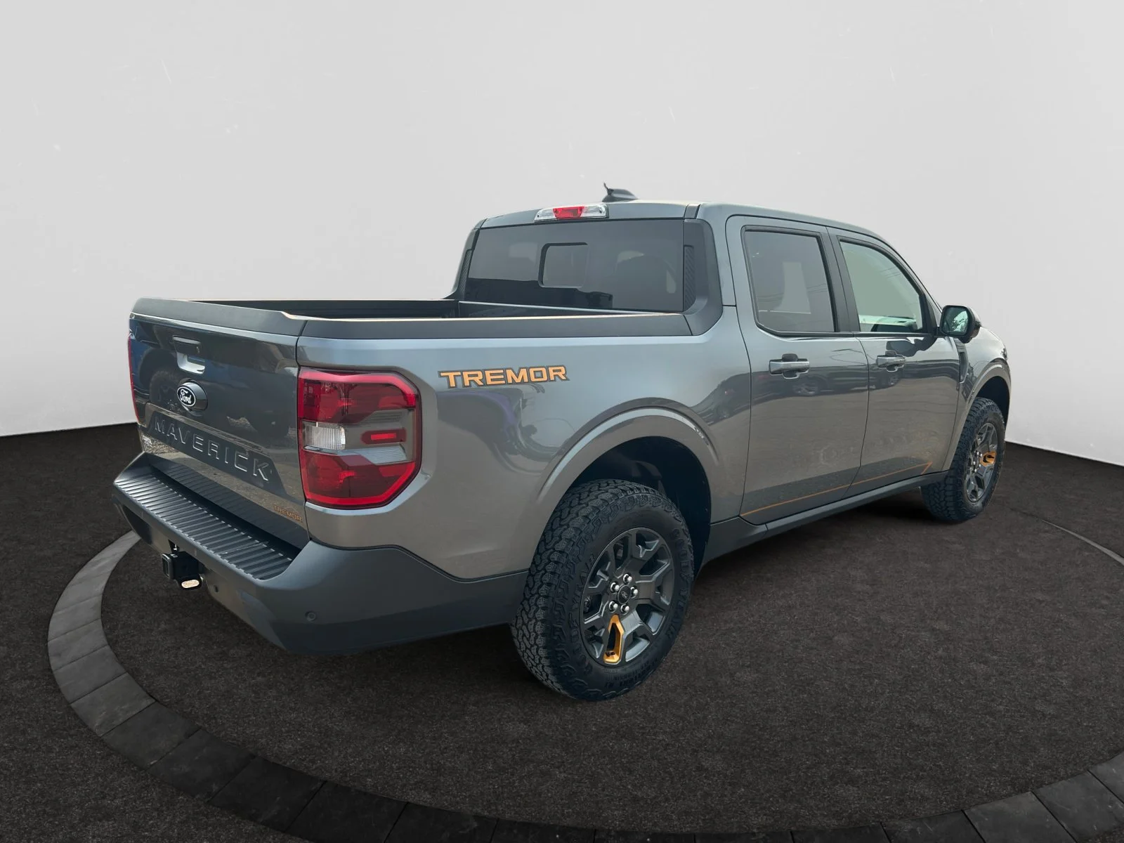 Used 2025 GRAY Ford TREMOR SuperCrew   AWD image 5