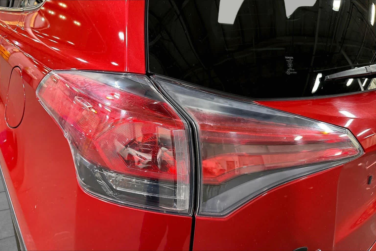 Used 2017 Barcelona Red Metallic Toyota XLE image 28