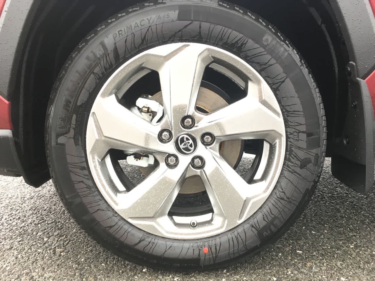 Used 2019 Ruby Flare Pearl Toyota Hybrid Limited image 11