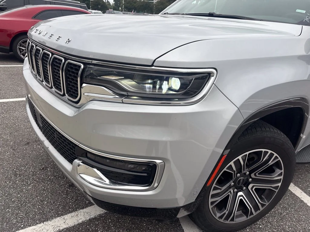 Used 2025 Silver Jeep Series II image 2