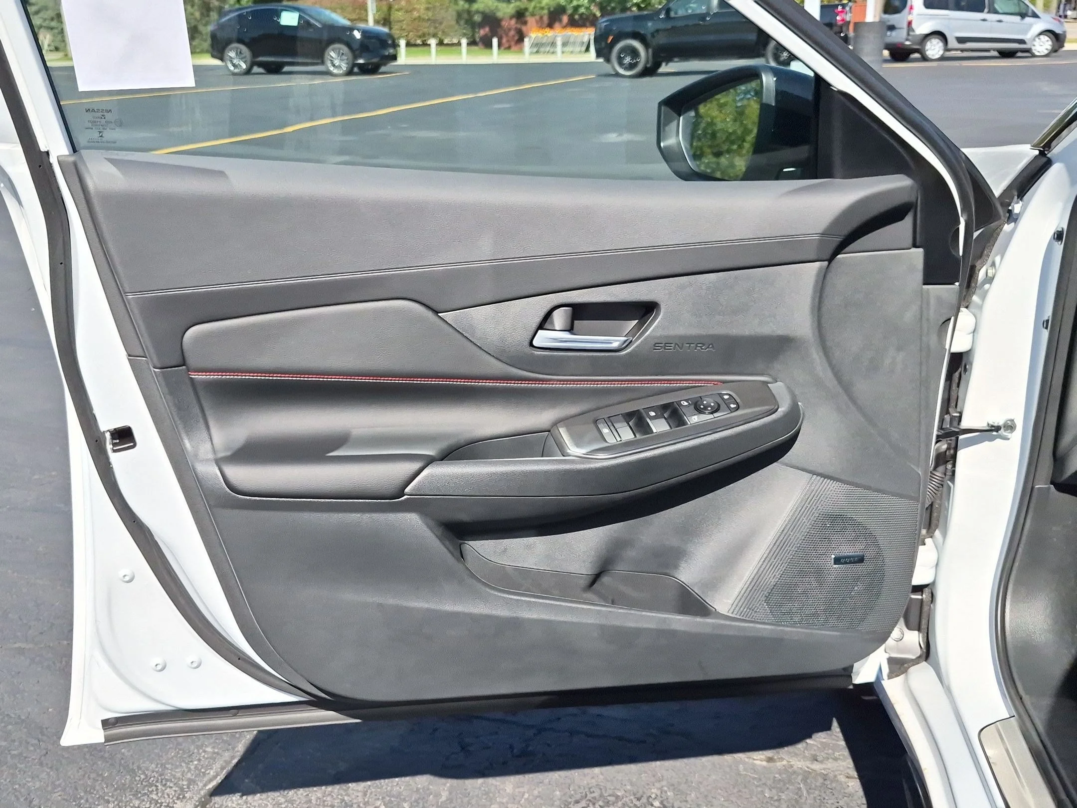 New 2027 Aspen White TriCoat / Super Black Two-tone Nissan SR Midnight Edition image 13
