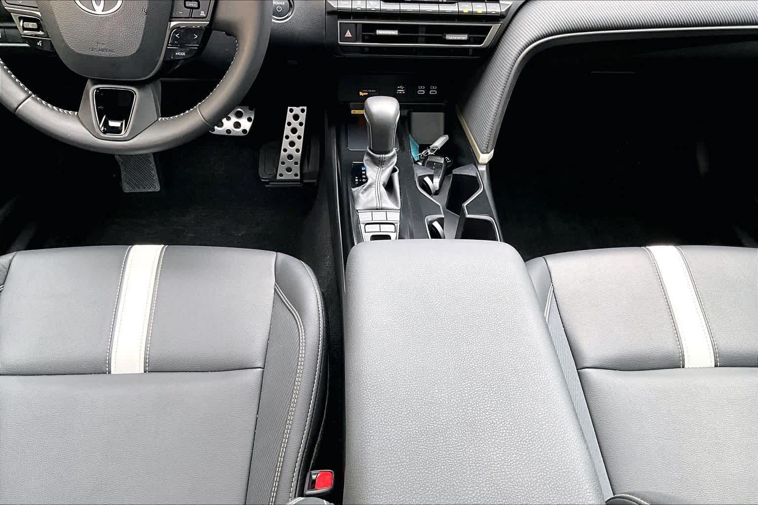 Used 2025 Underground Toyota SE image 17