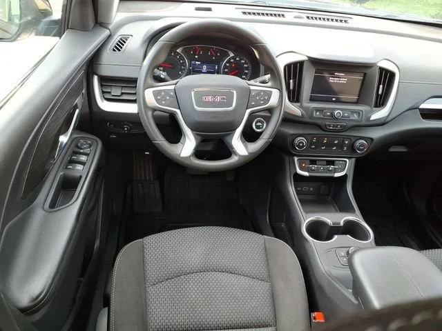 2023 GMC Terrain SLE - Photo 8