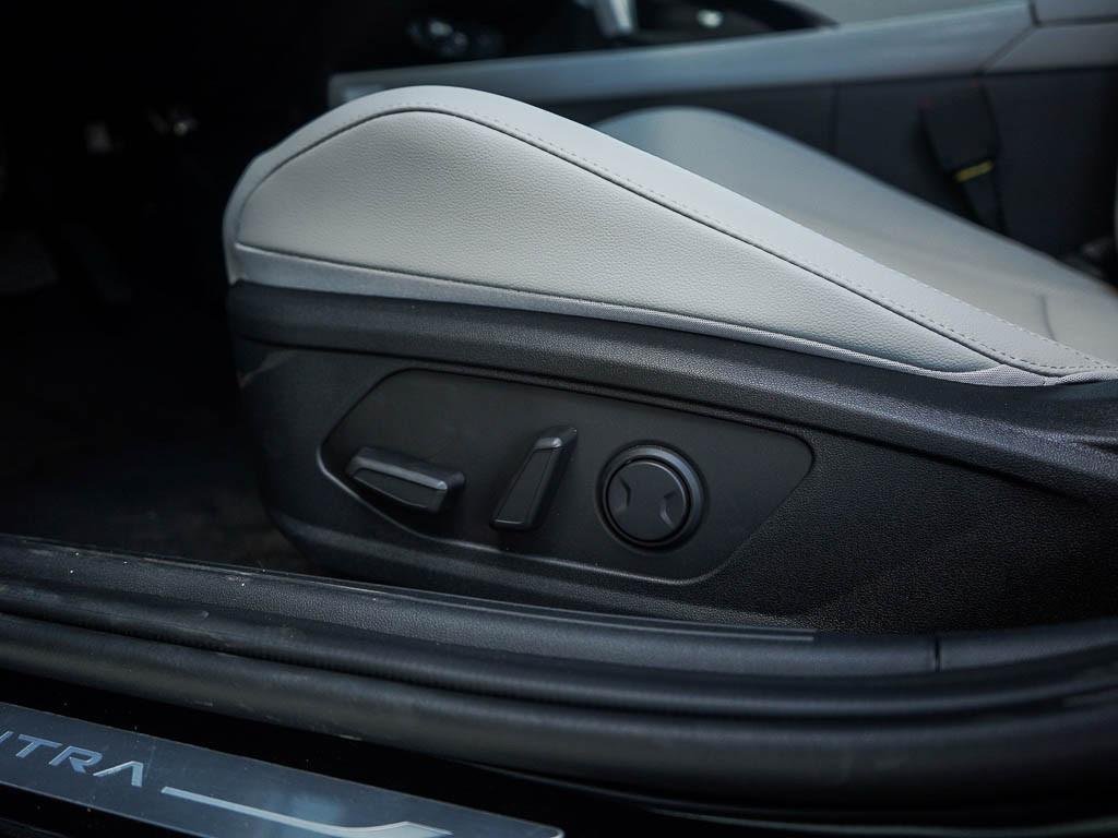 New 2026 Abyss Black Hyundai Limited Sedan FWD image 42