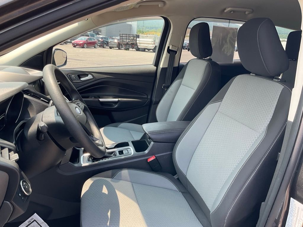 Used 2019 Magnetic Ford SE image 11