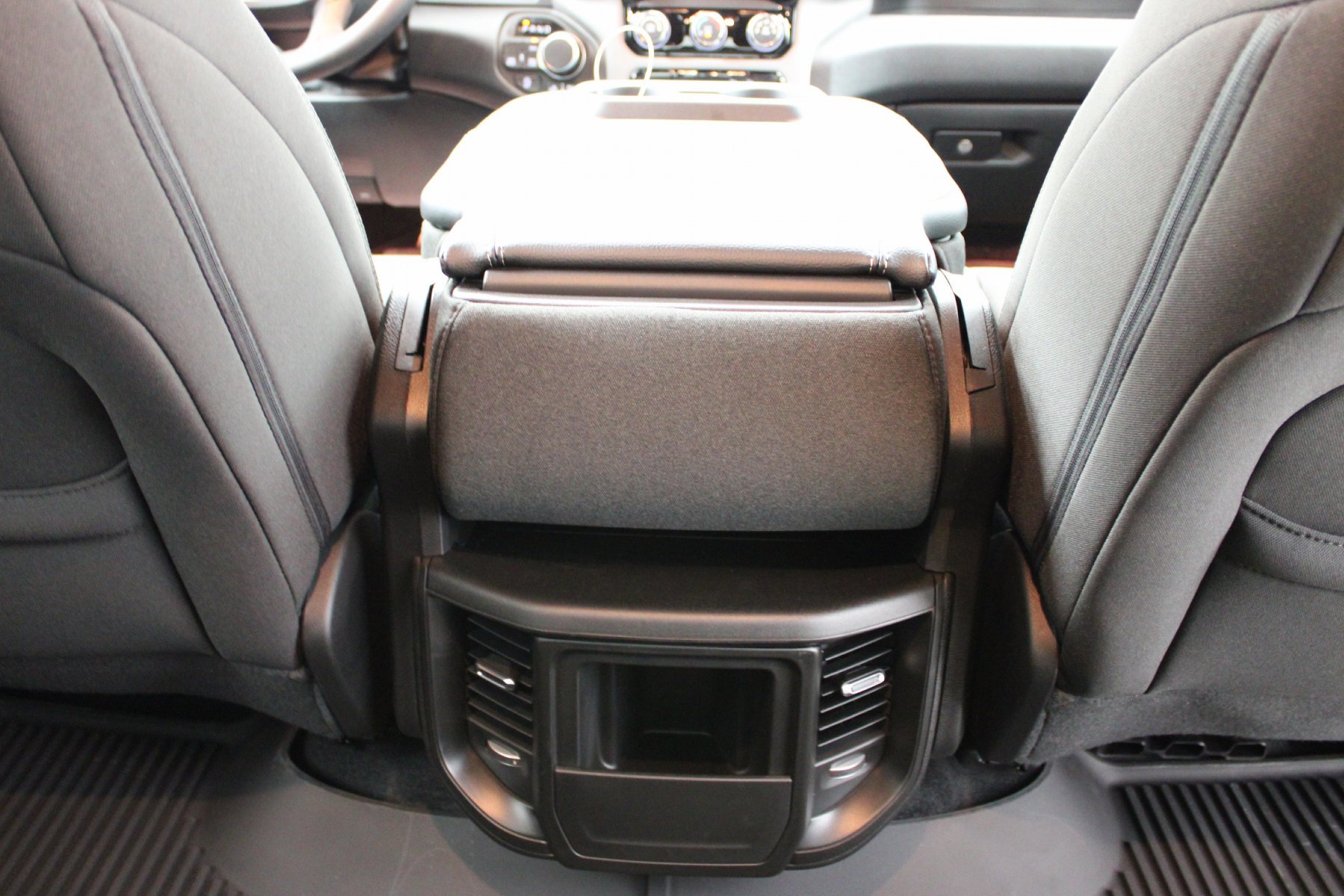 2026 RAM 1500 Warlock - Photo 23