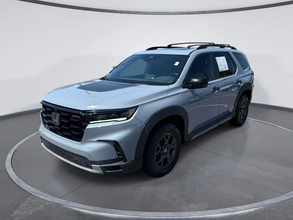 Used 2023 Gray Honda TrailSport image 3