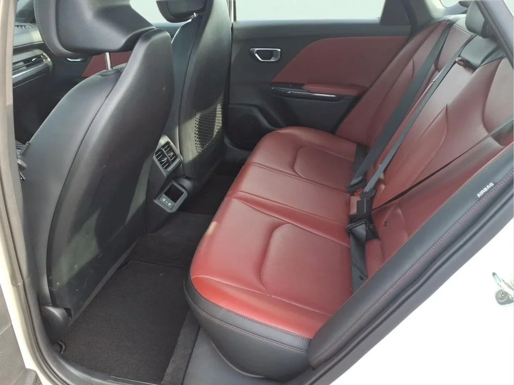 Used 2025 White Kia GT-Line Turbo image 16