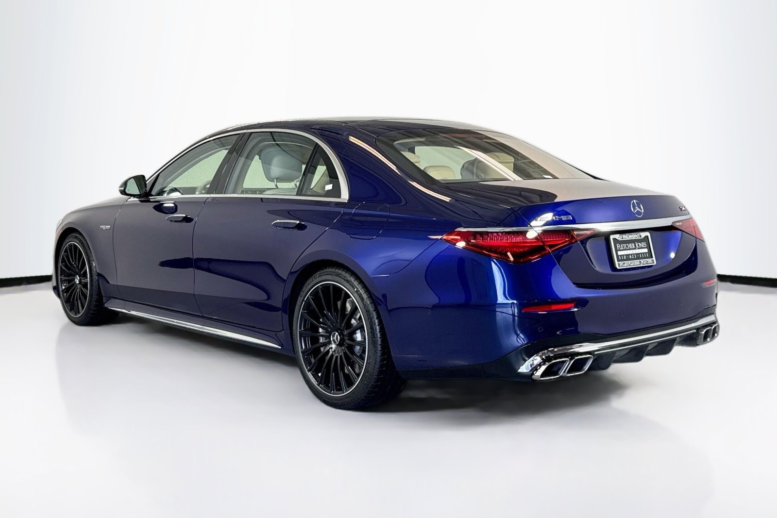 New 2026 MANUFAKTUR Signature Mystic Blue Metallic Mercedes-Benz AMG® S 63 E image 7
