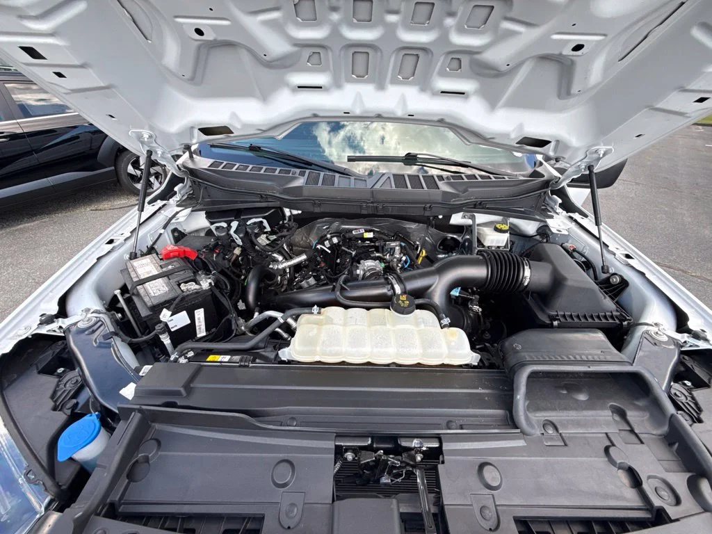 Used 2023 White Ford XL image 33