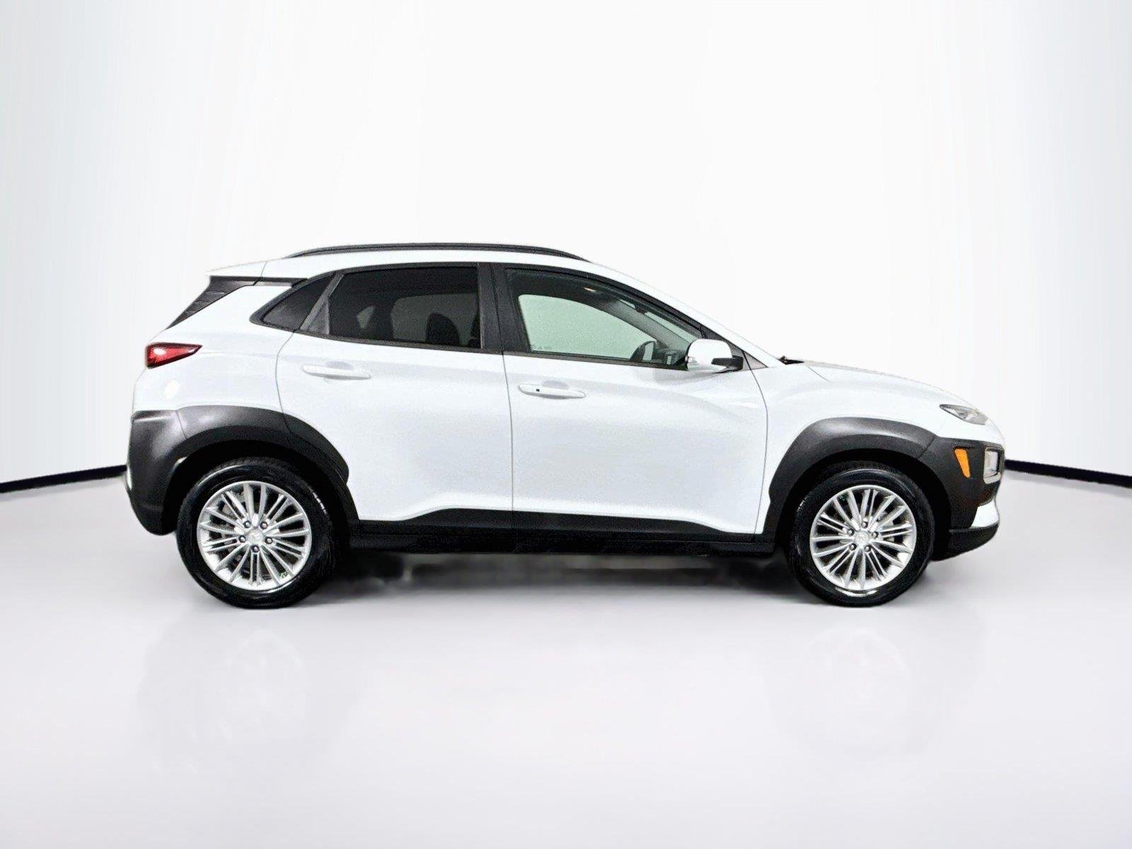 Used 2019 Chalk White Hyundai SEL image 10
