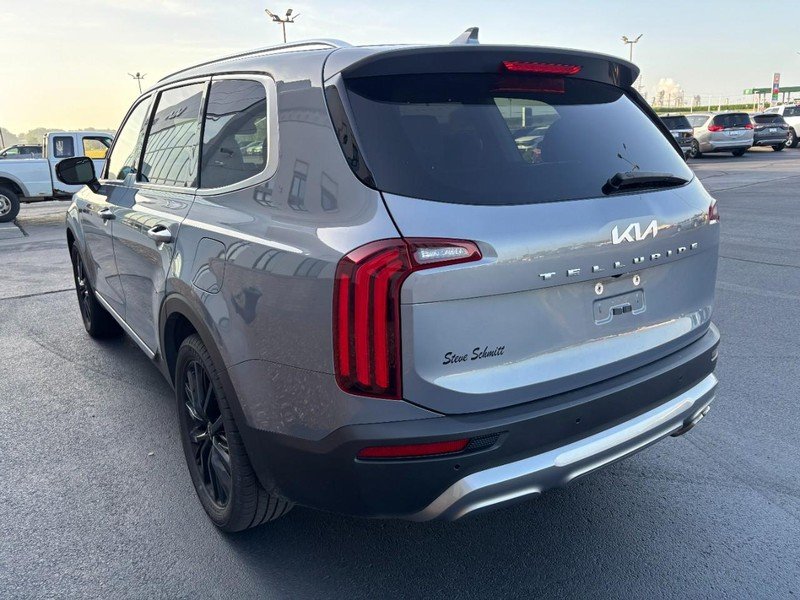 Used 2022 Everlasting Silver Kia SX FWD image 6