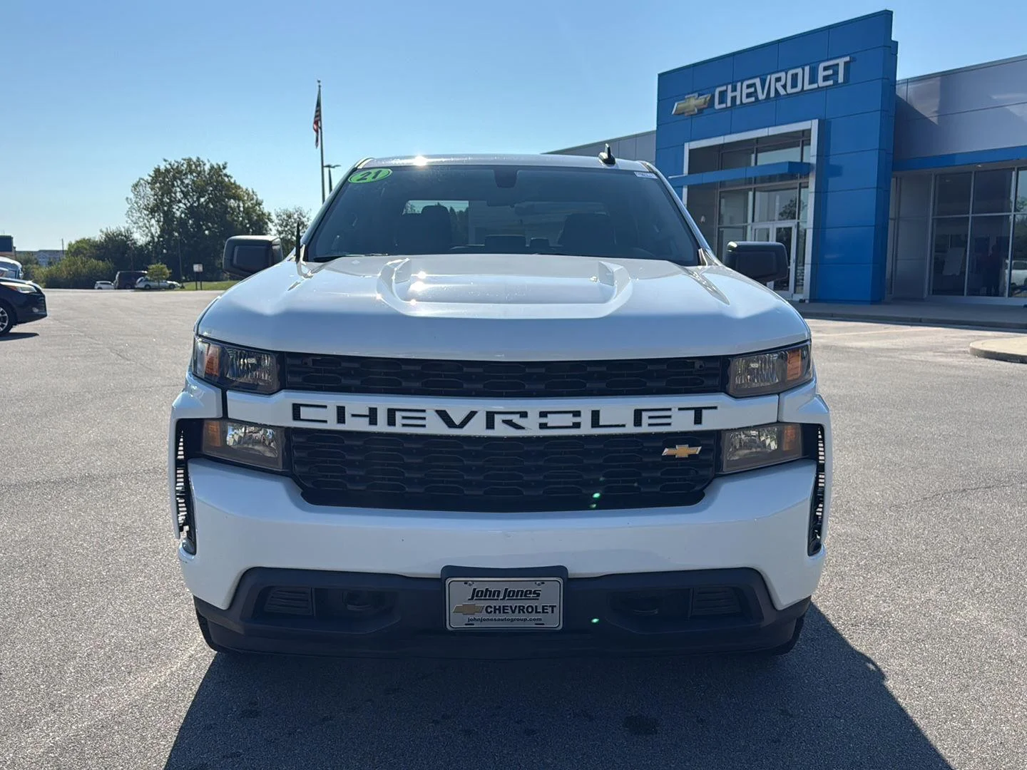 Used 2021 Summit White Chevrolet Custom image 15