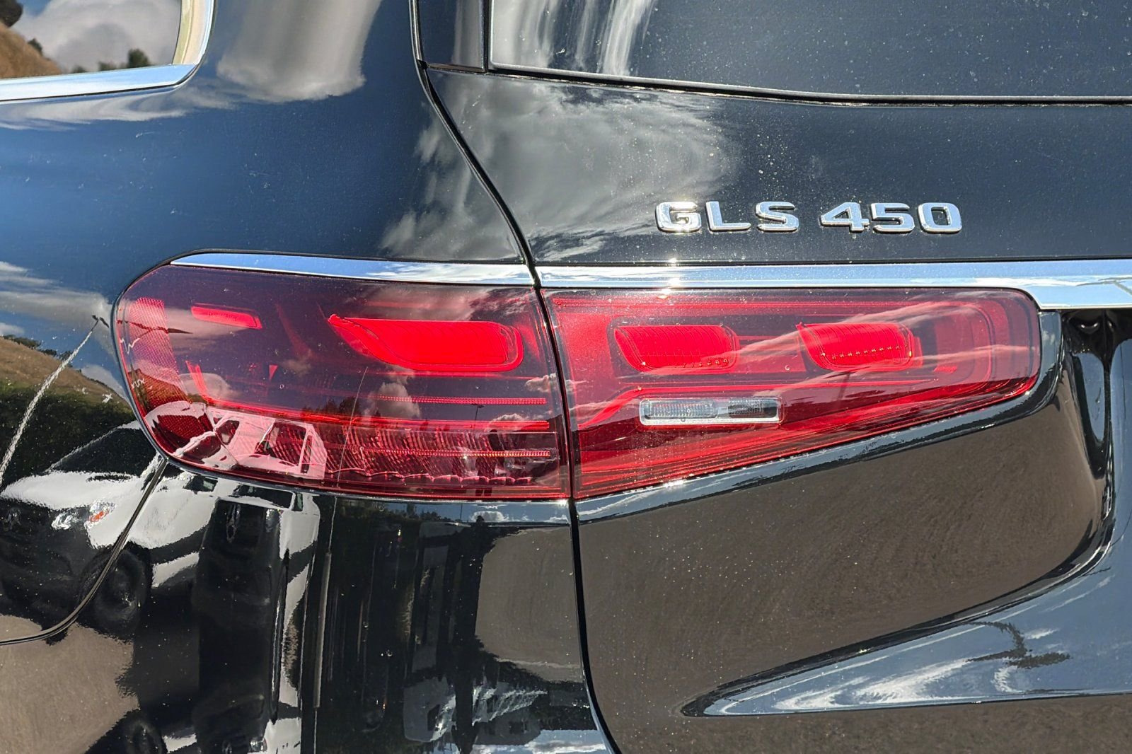New 2026 Black Mercedes-Benz GLS 450 image 15