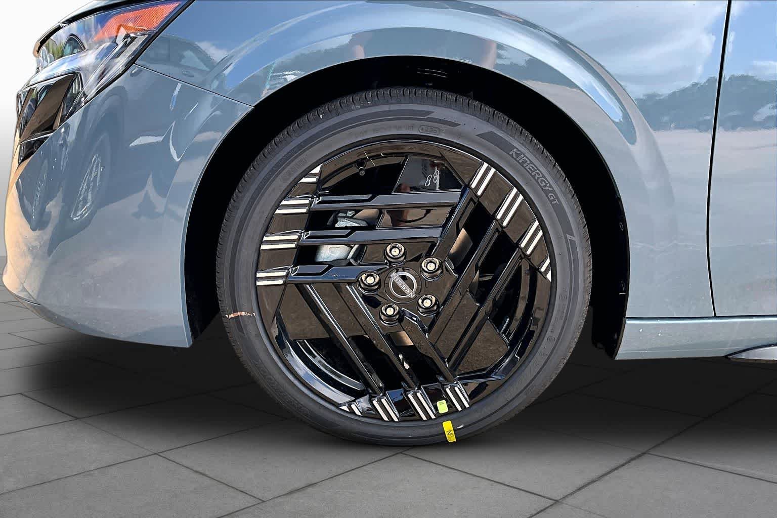 New 2026 Atlantic Gray Metallic Nissan SR image 9