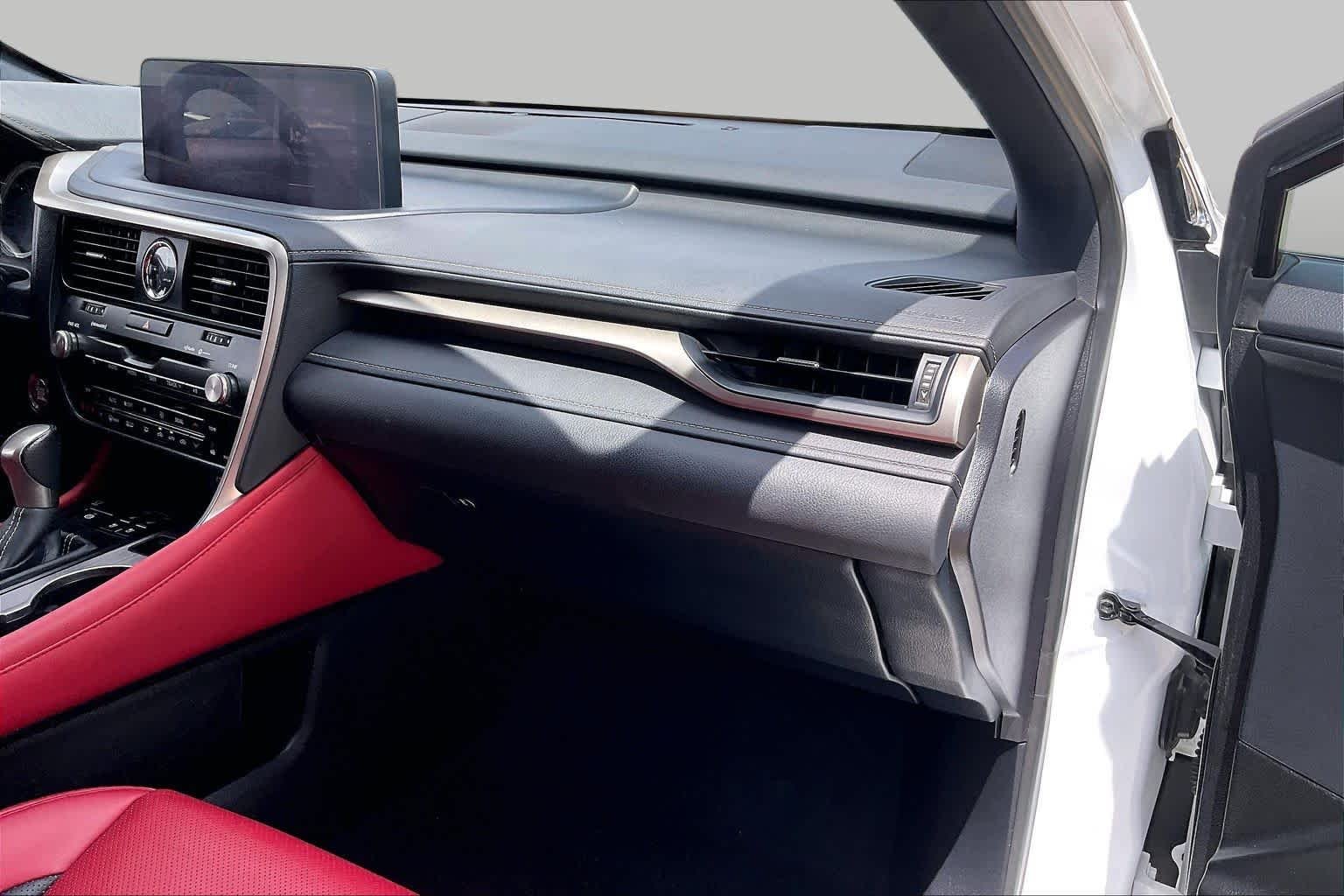 Used 2022 Ultra White Lexus F SPORT Handling image 34