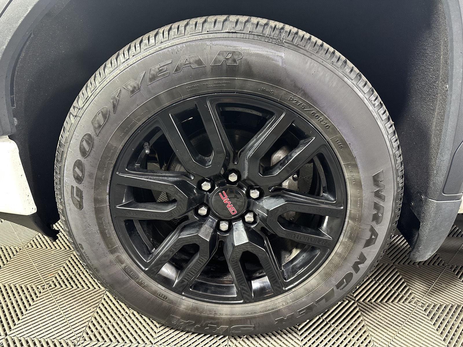 Used 2022 Summit White GMC Elevation image 20