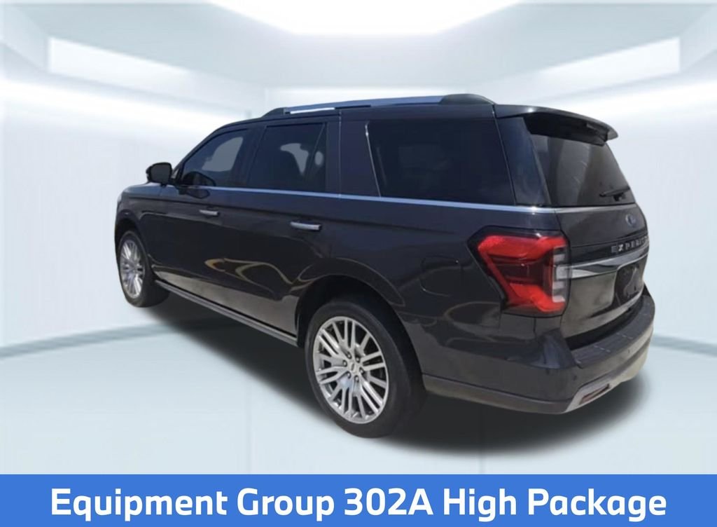Used 2024 Gray Ford Limited image 4
