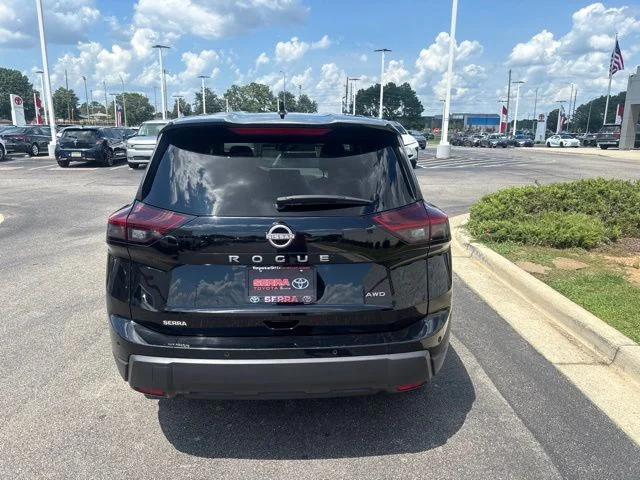 Used 2025 Black Nissan SV image 6