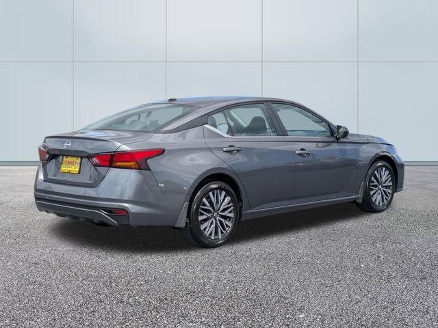 New 2026 Gun Metallic Nissan SV image 5