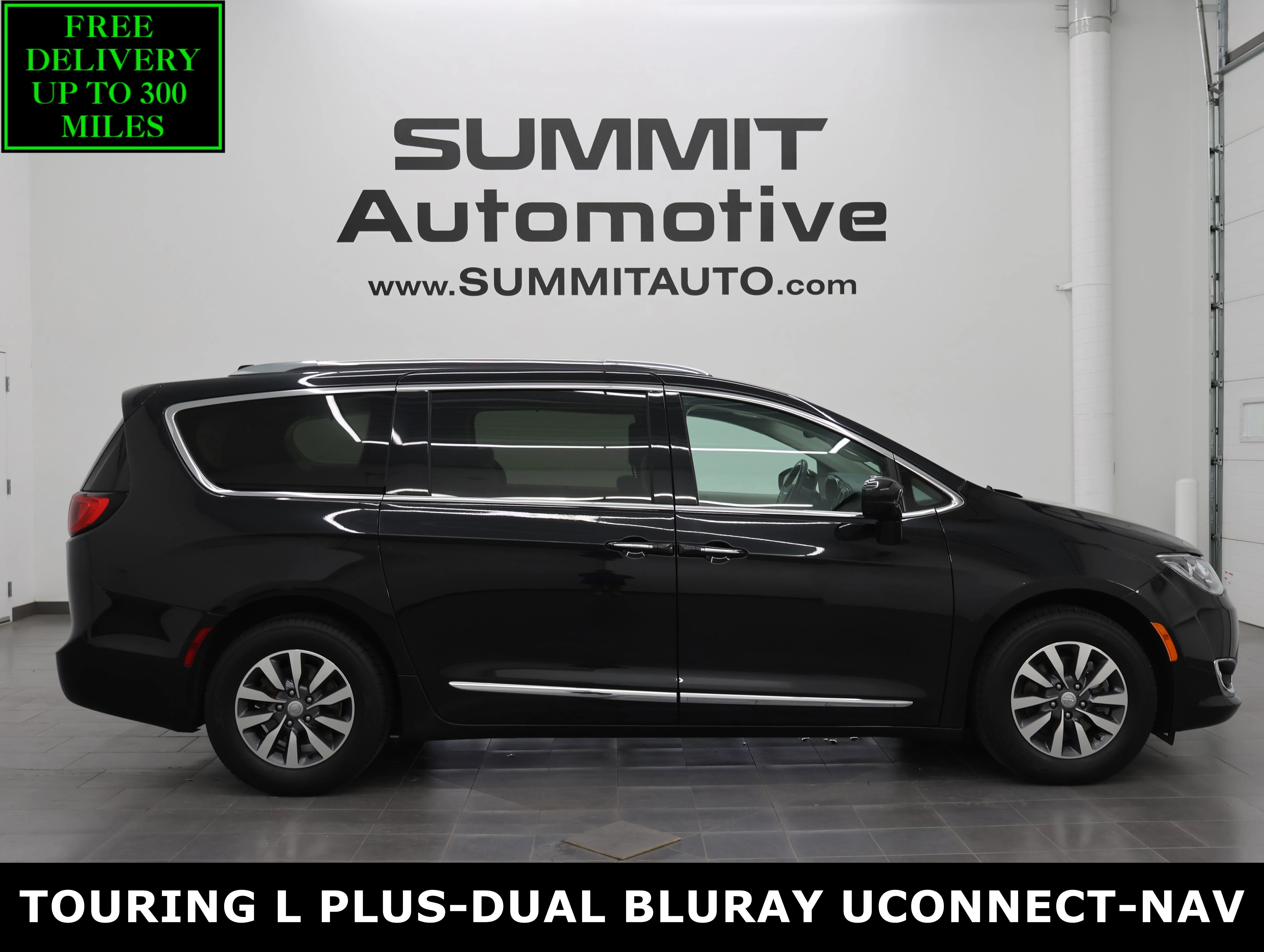 2020 Chrysler Pacifica Touring L Plus's photo