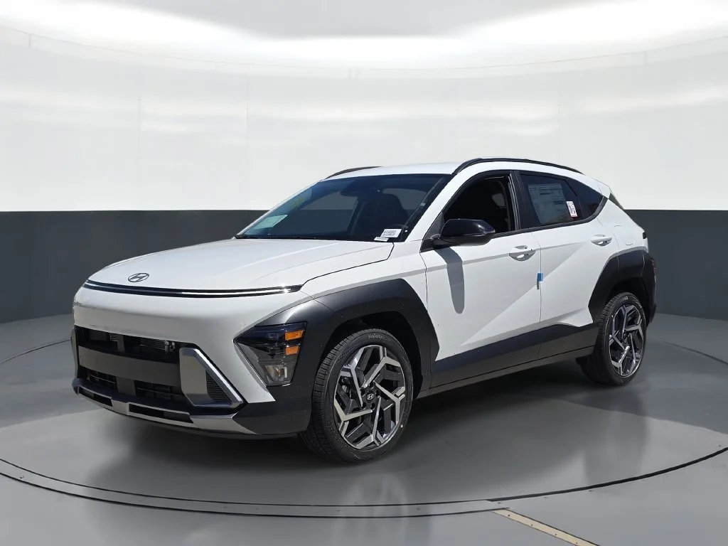 New 2027 White Hyundai SEL Premium image 1