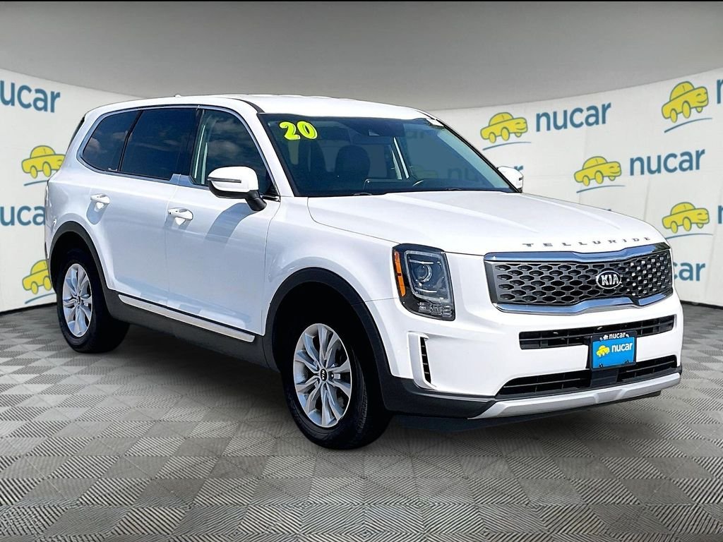 Used 2020 Snow White Pearl Kia LX image 1