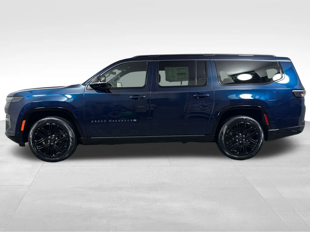 New 2026 Fathom Blue Pearl-Coat Exterior Paint (Late Availability) Jeep Limited Reserve image 5
