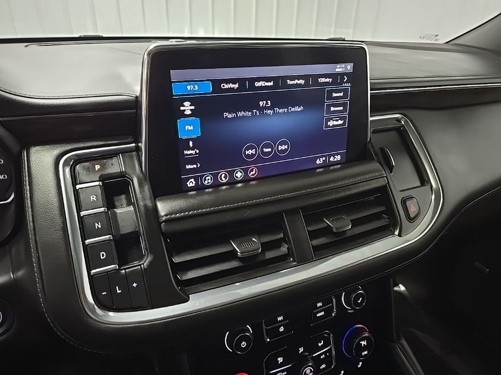 Used 2021 Black Chevrolet Z71 image 28
