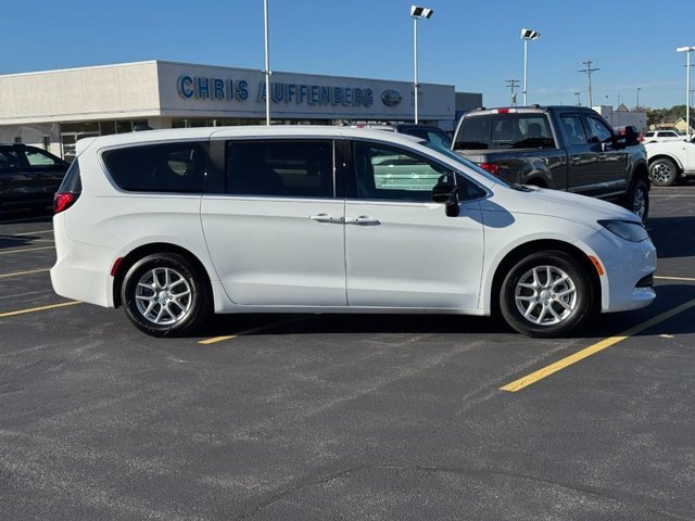 2026 Chrysler Voyager
