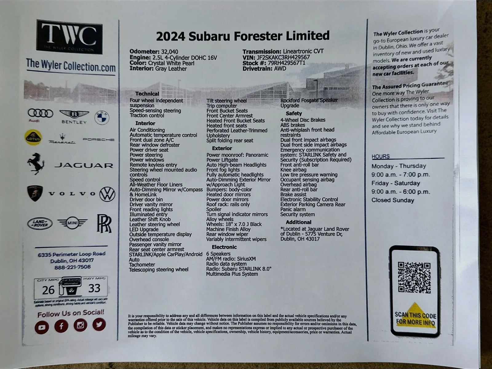Used 2024 White Subaru  image 47