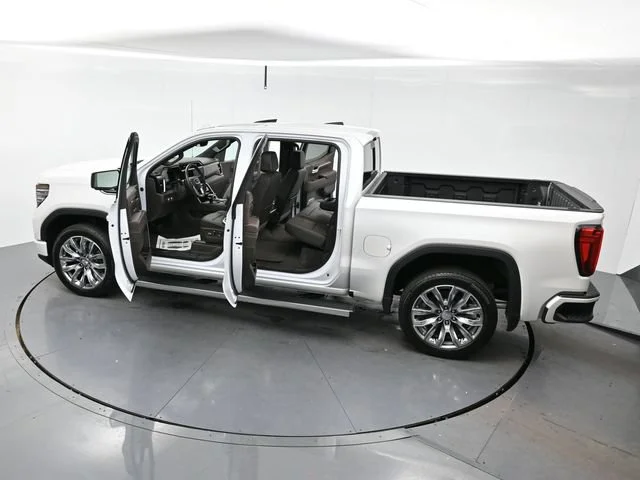 Used 2025 White Frost Tricoat GMC Denali image 41