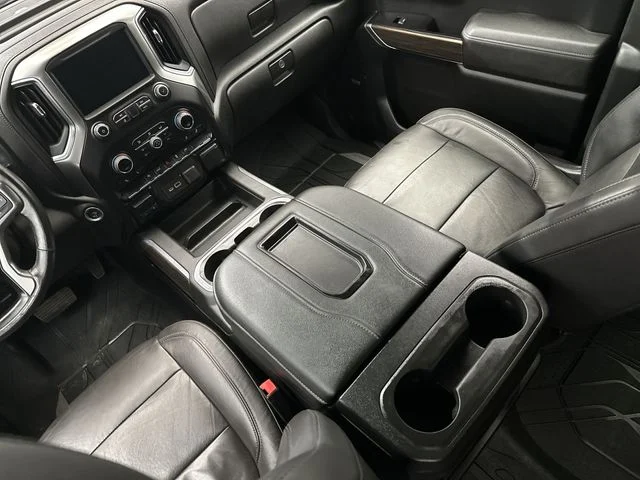 Used 2020 Red Chevrolet RST image 23