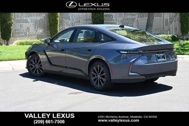 New 2026 Cloudburst Gray Lexus ES 350e PREMIUM image 4