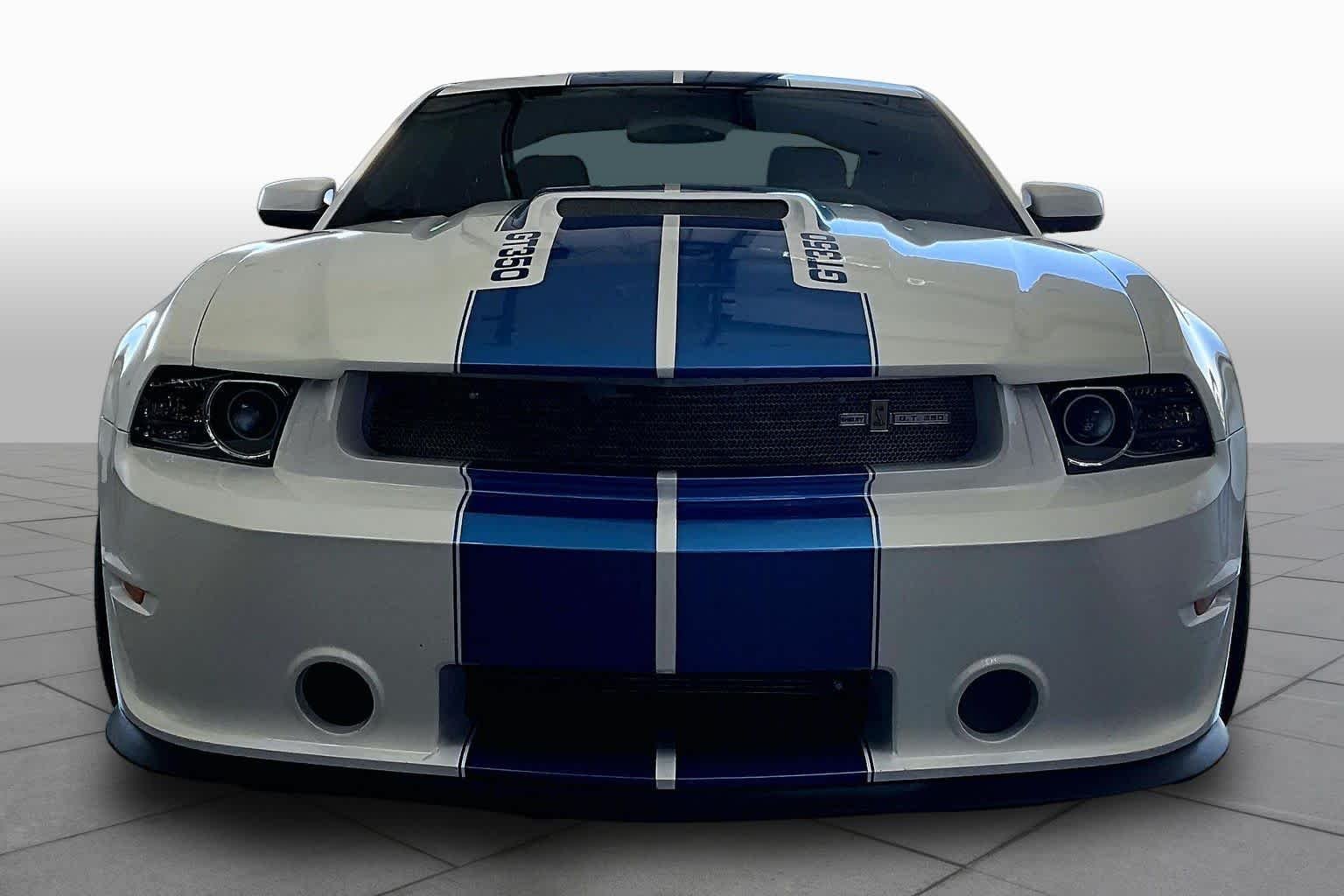 Used 2013 Performance White Ford GT Premium image 3