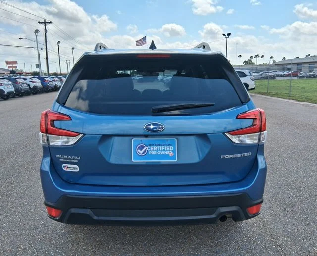 Used 2024 Blue Subaru Premium image 11