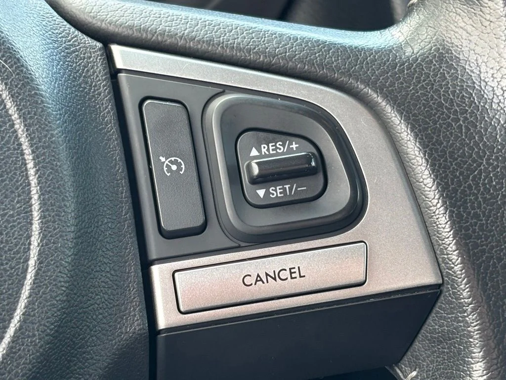 Used 2017 Silver Subaru 2.5i Limited image 29