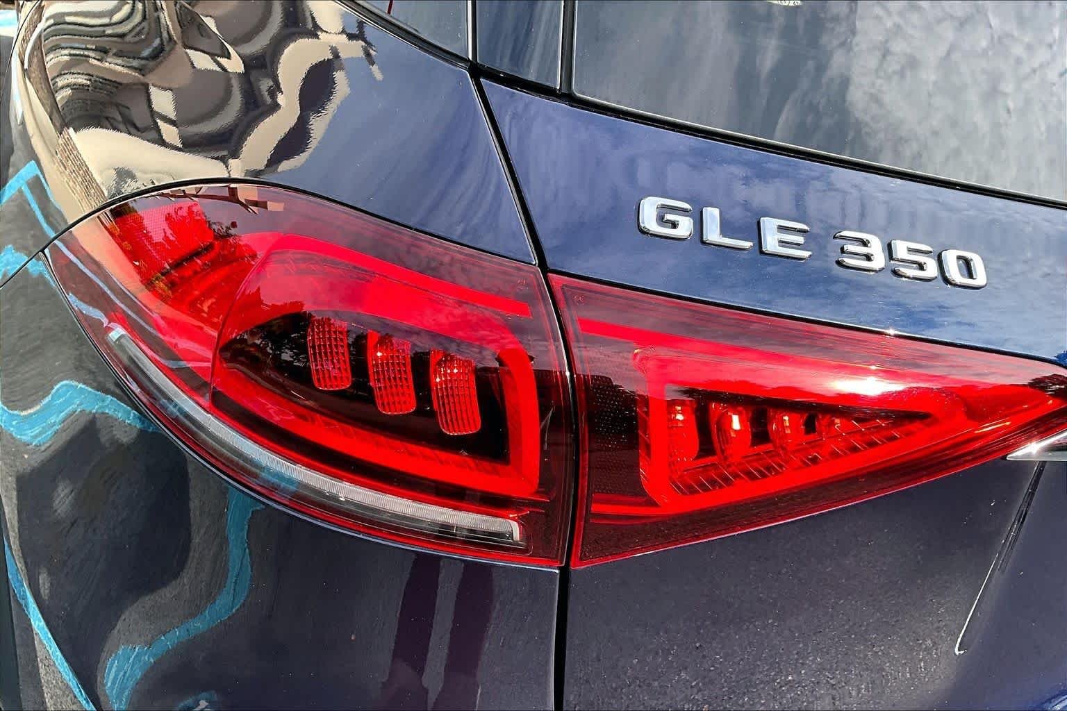 Used 2020 Lunar Blue Metallic Mercedes-Benz GLE 350 image 29