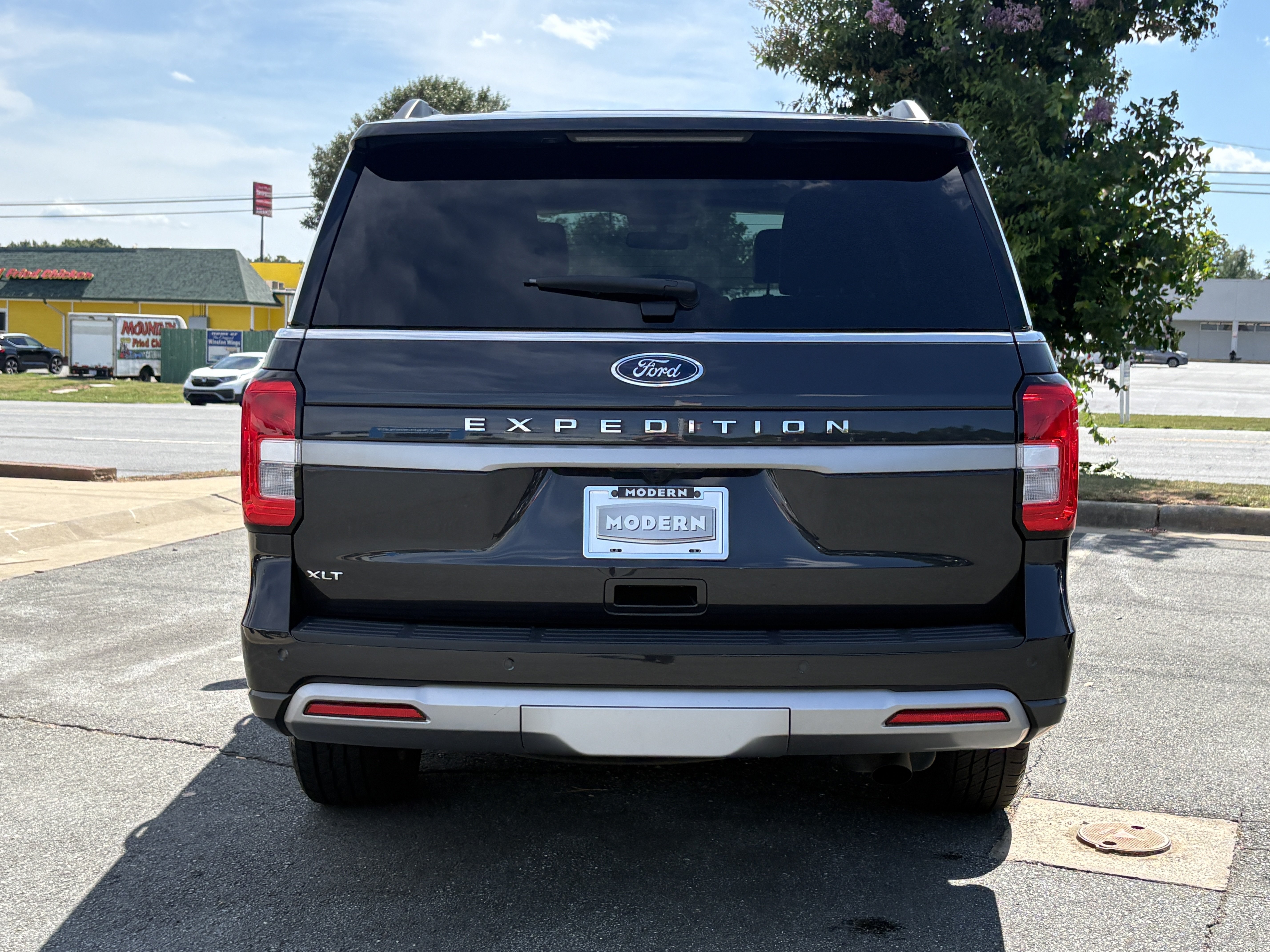 Used 2024 Gray Metallic Ford XLT image 4