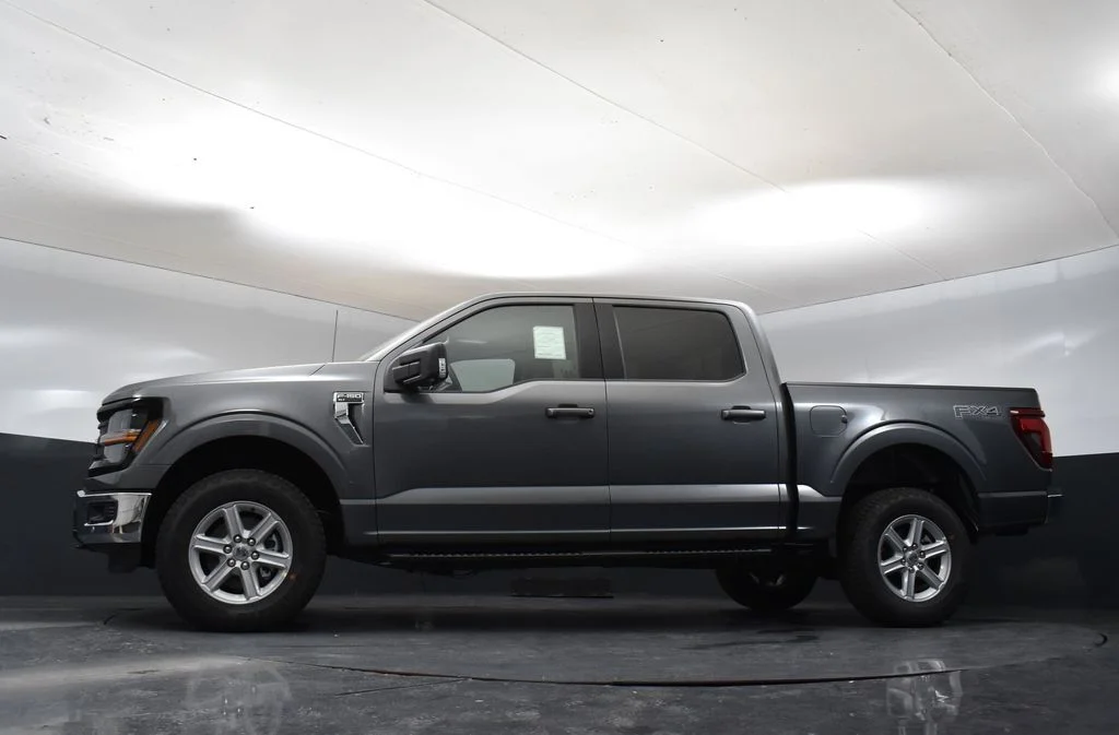 New 2026 Gray Ford XLT image 32