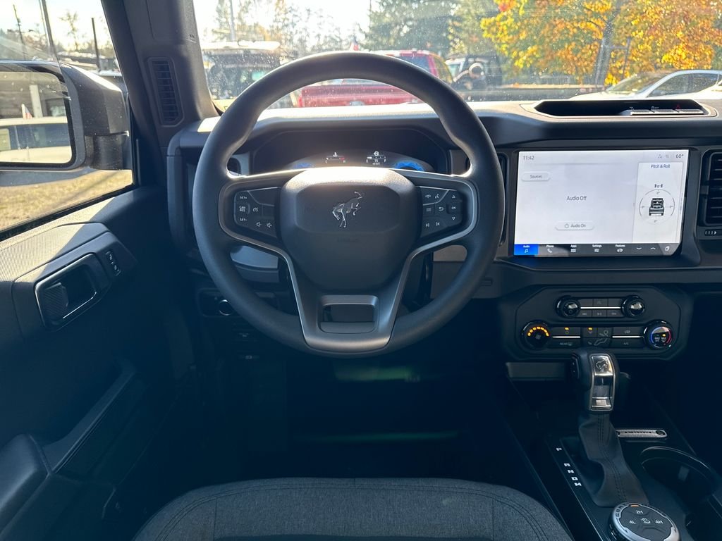 2025 Ford Bronco 4-Door Base - Photo 16