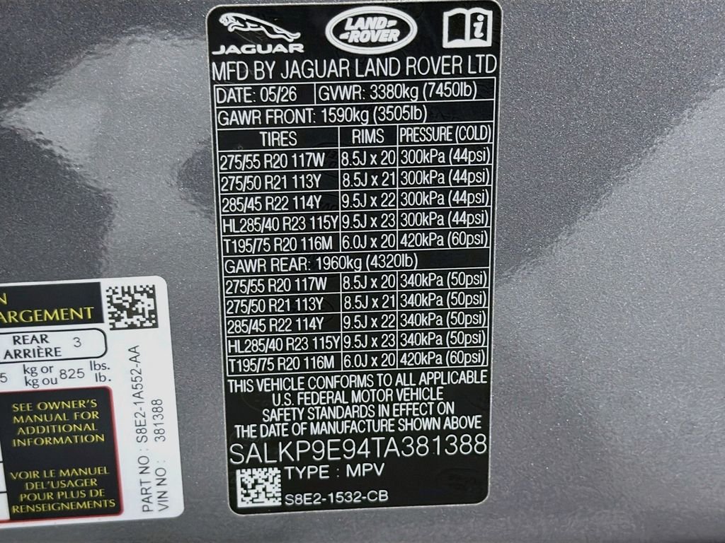 New 2026 Eiger Grey Land Rover SE image 34